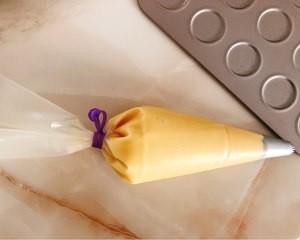 制作黄油掉渣曲奇饼干
