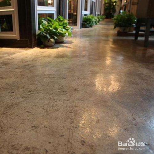 水泥地面大面积油漆怎么去除