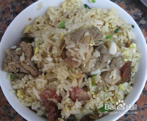 美味腊肠排骨饭
