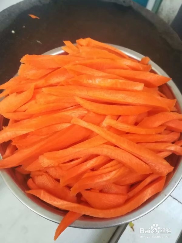 青椒炒胡萝卜怎么炒才好吃