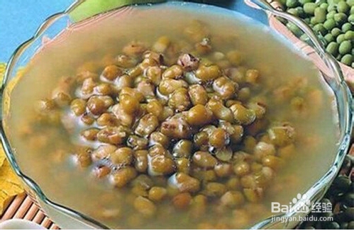 绿豆粥做法，消暑开胃又美颜