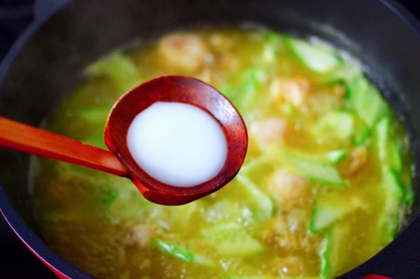 金汤酸辣黄瓜扇贝羹