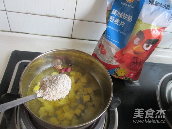菠萝燕麦粥的做法