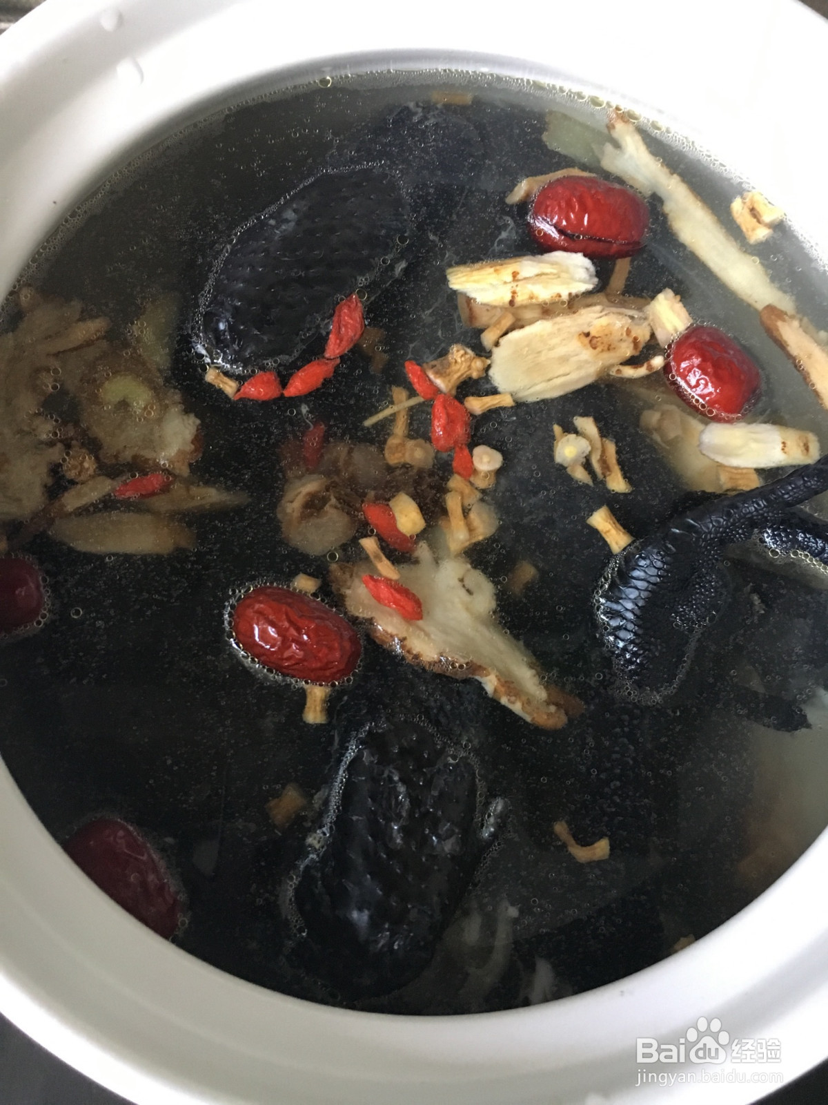养身乌鸡汤的做法