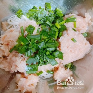 挂面鸡胸丸的做法