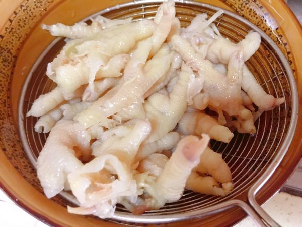 夏日必备凉拌鸡爪