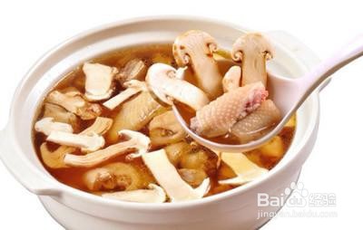 松茸鹅肉鲜汤