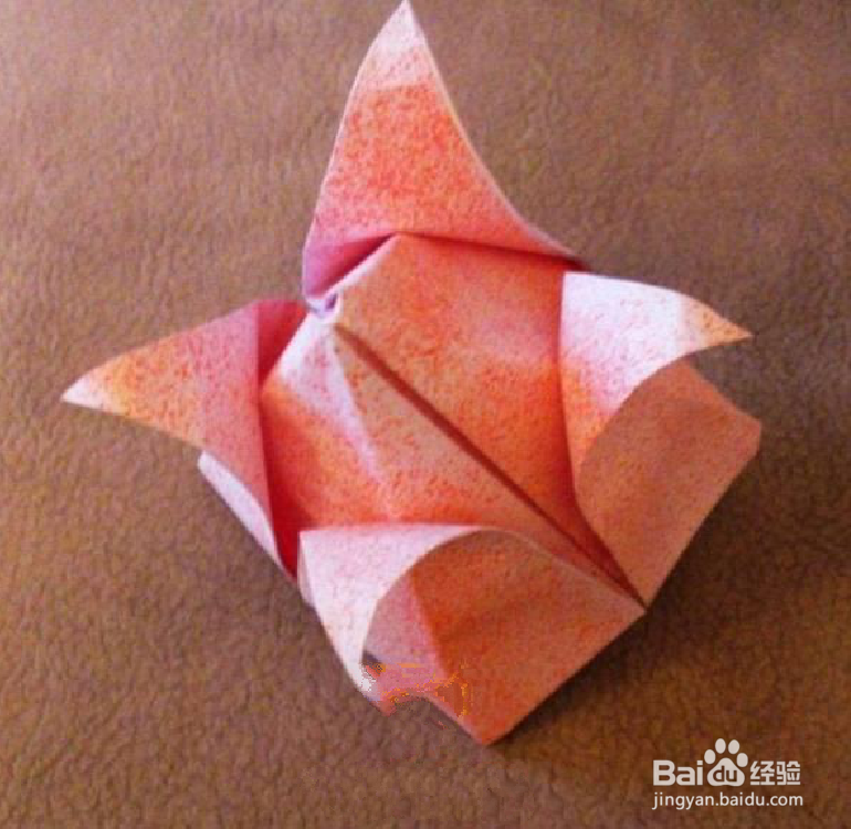 如何制作一朵纸玫瑰花?