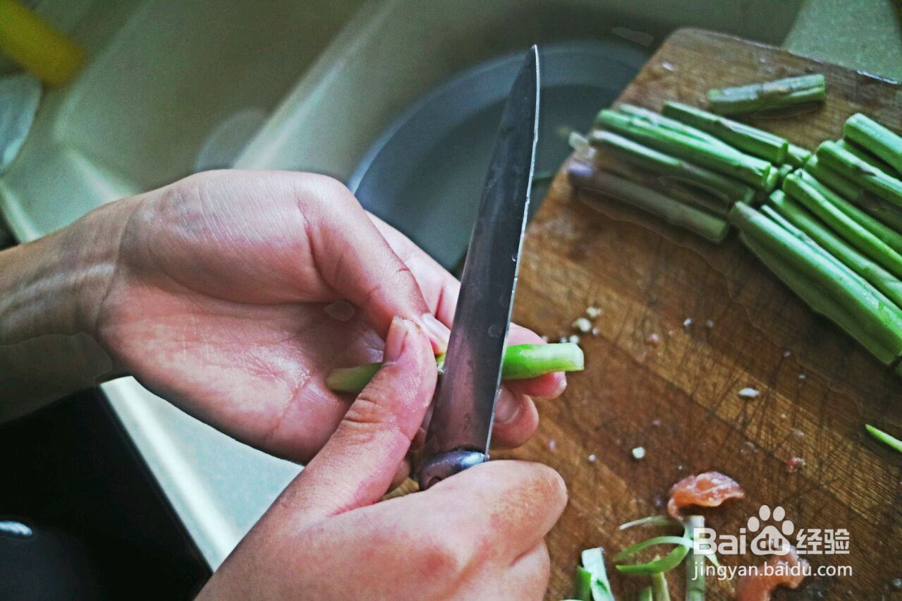 金针菇三文鱼卷的做法