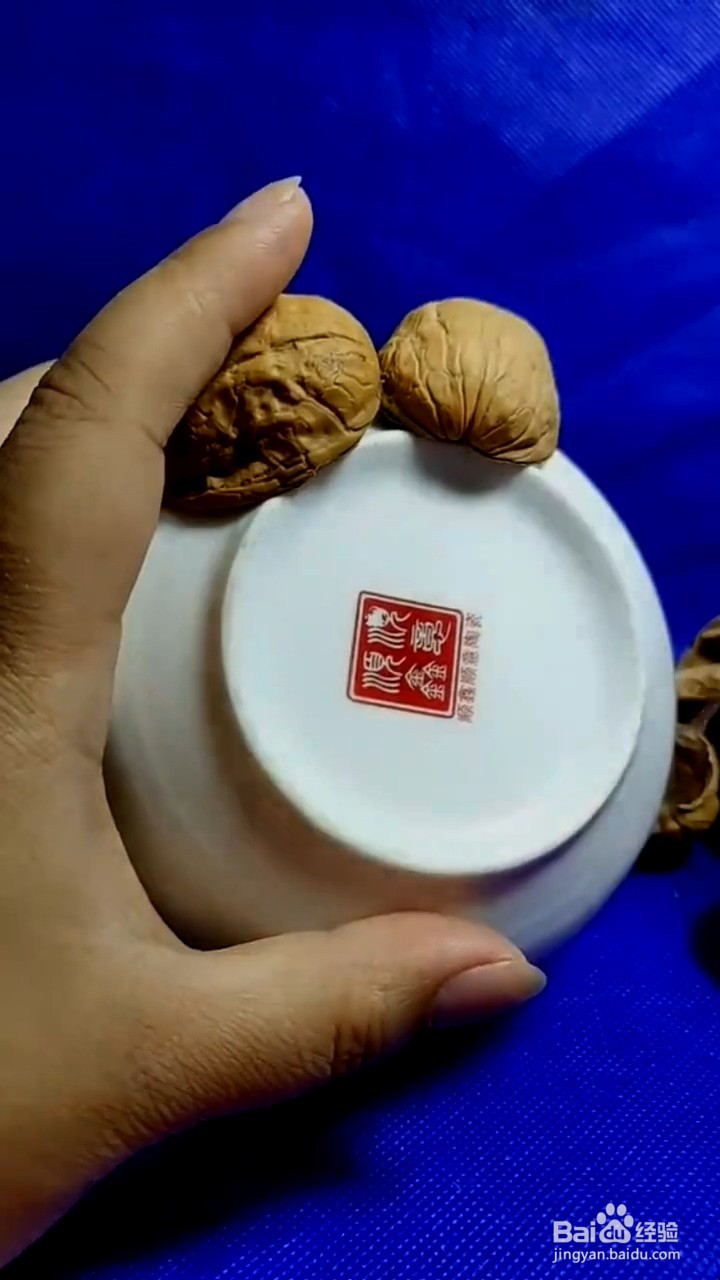 如何用核桃壳做水果篮？