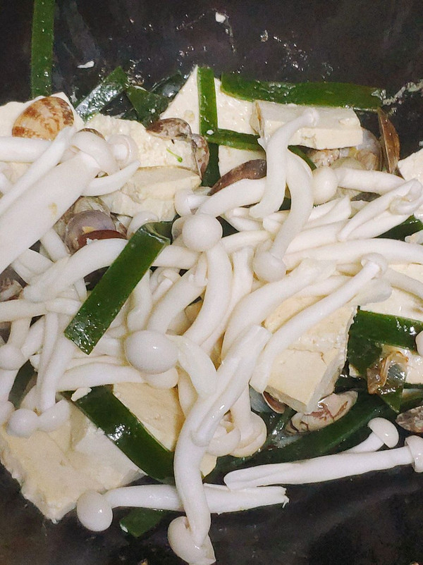 豆腐海带蘑菇汤