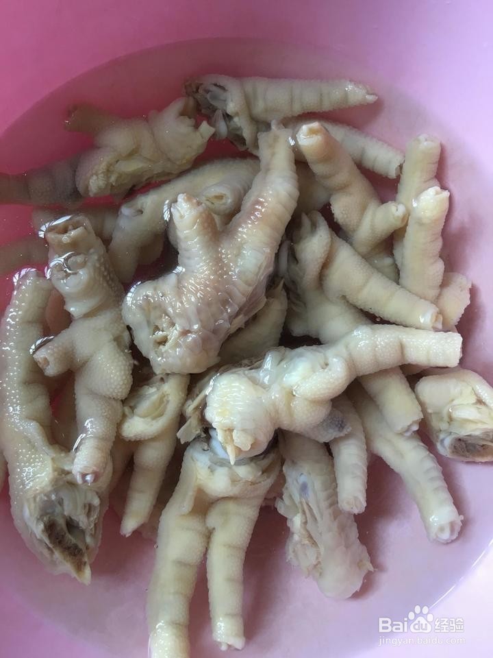 如何做好吃的酸辣鸡脚