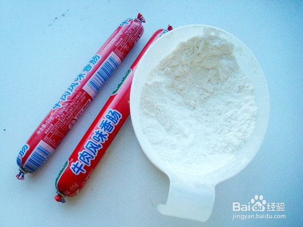 如何做美味的饺子皮卷火腿肠