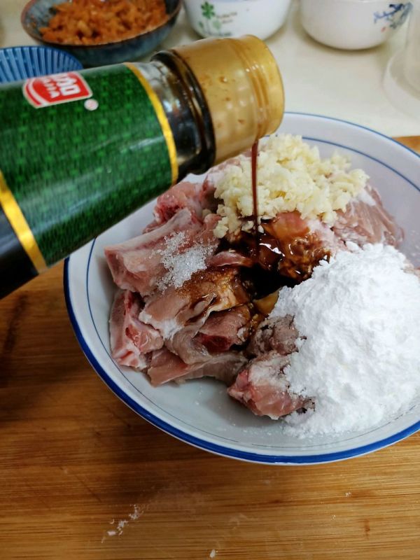 香菇蒸蒜香排骨