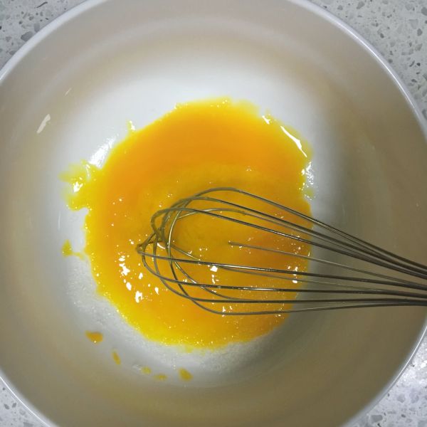 抹茶拉花杯子戚风