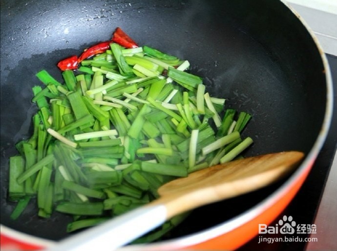 怎样制作韭菜炒小虾？