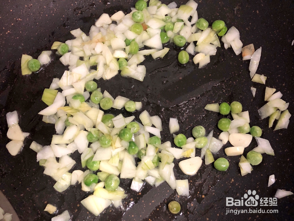 香气浓郁的金枪鱼番茄意面