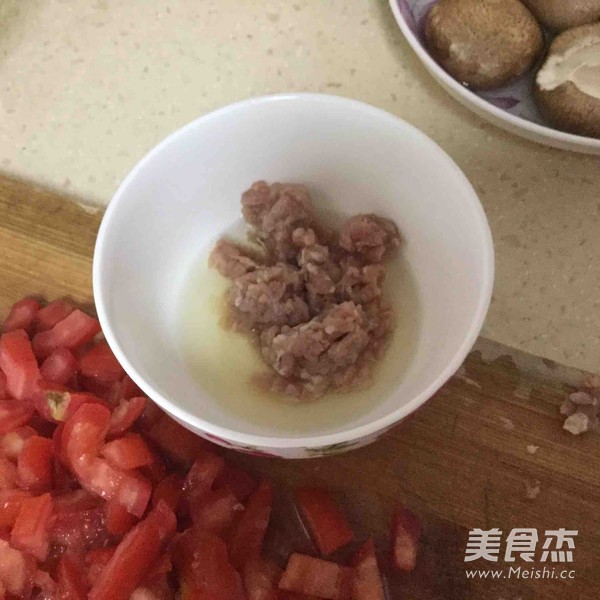 茄汁蘑菇肉酱意面