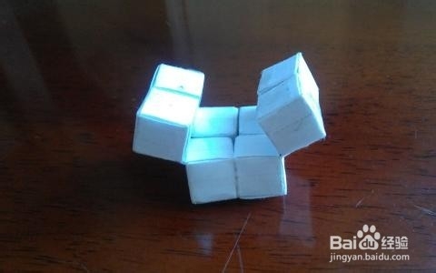 无限魔方贴纸怎么贴