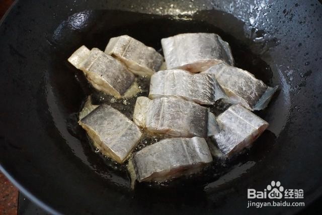 家庭自制红烧带鱼