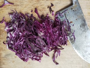 养生食补凉拌紫甘蓝的做法