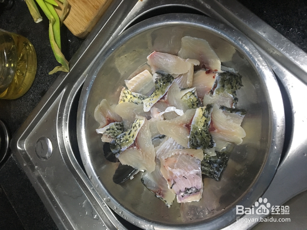 简单几步搞点炸鱼块吃