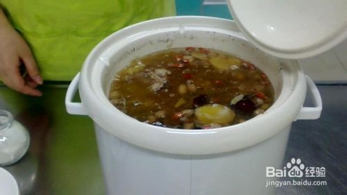 花生棒骨汤制作步骤【图解】