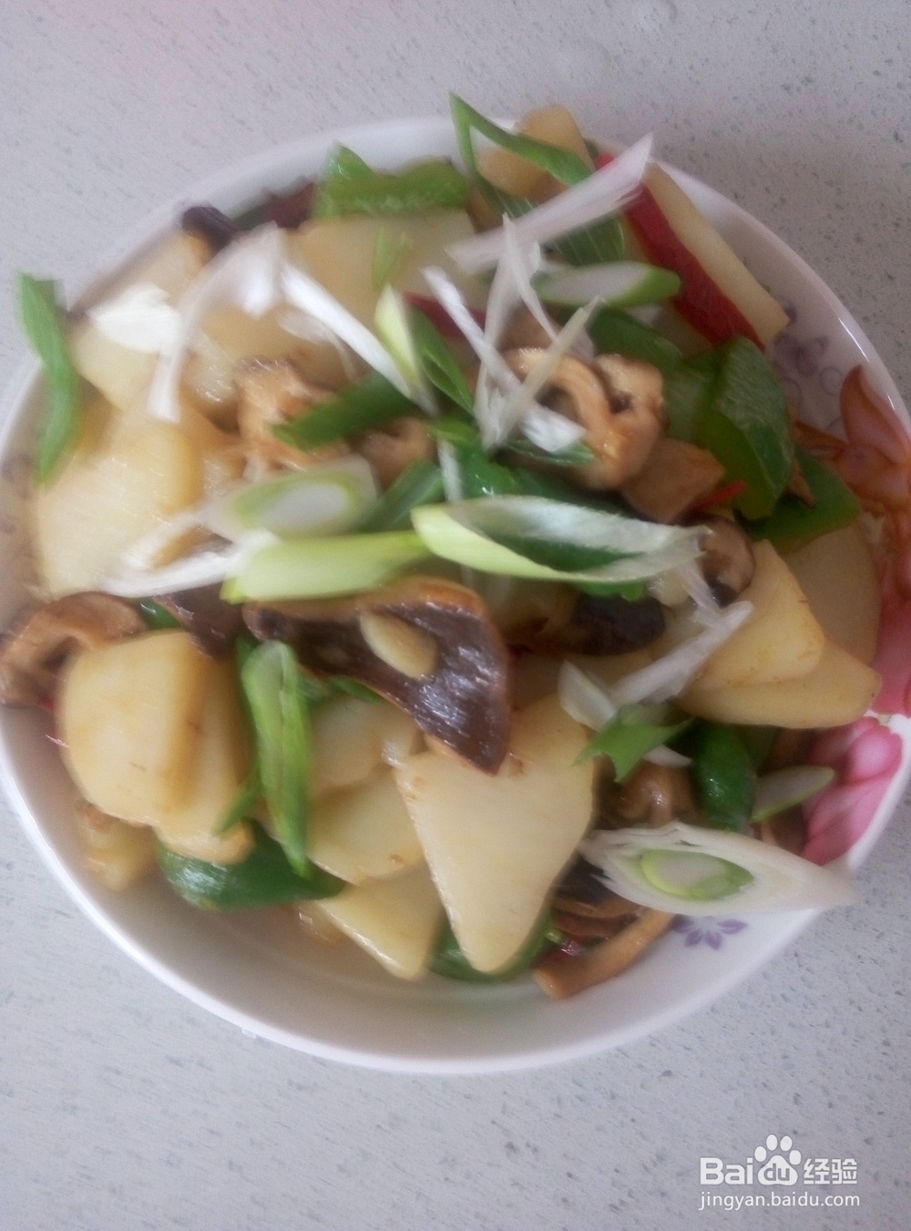 土豆青椒炒香菇
