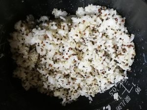 挑食宝宝最爱~藜麦牛肉油菜饭团