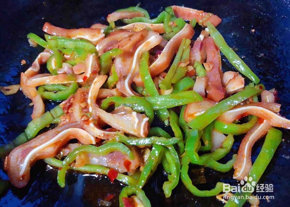 如何做美味的爆炒猪耳朵