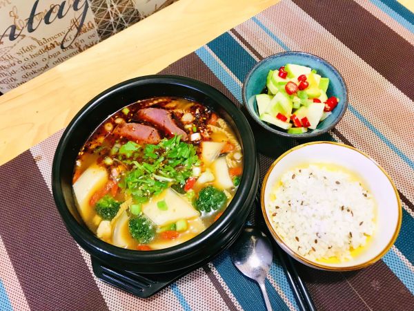 做个牛肉麻酱砂锅
