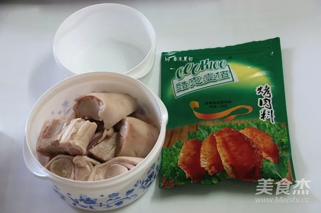 奥尔良辣猪蹄