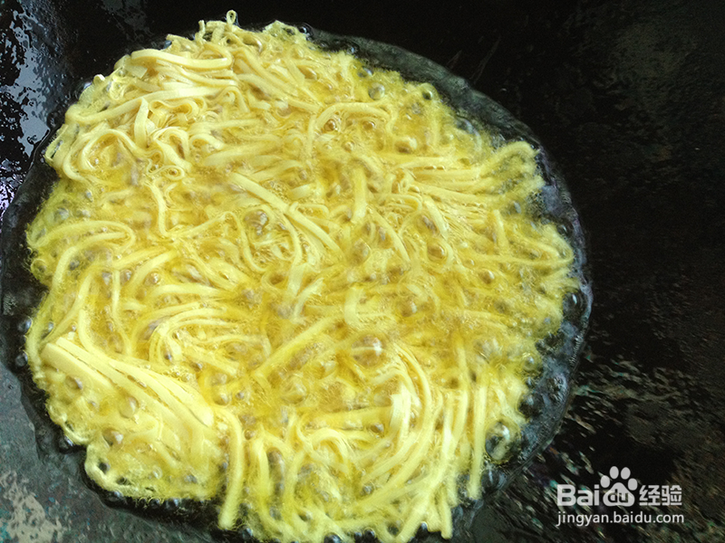 油炸小鱼豆腐丝