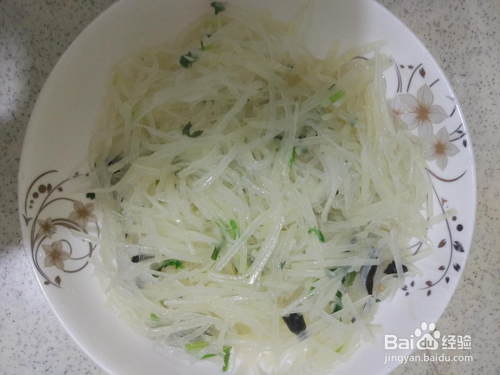 如何做凉拌土豆丝。