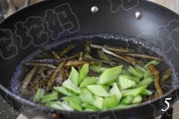 黄金海茸拌西芹