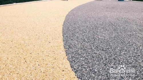 胶粘石地面做法