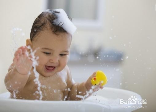宝宝不愿意洗澡怎么办