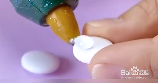 如何给芭比制作耳机