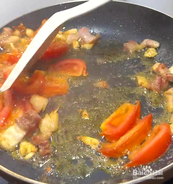 家常菜：番茄五花肉烧腐竹怎么做