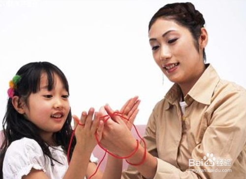 父母如何安抚初潮的女儿