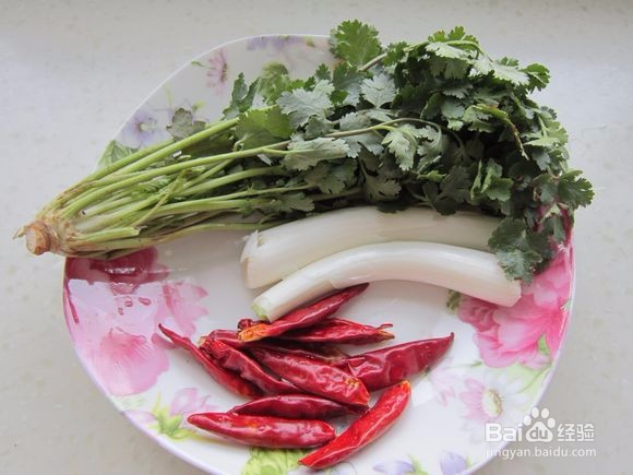 怎么做蘑菇炖鲤鱼