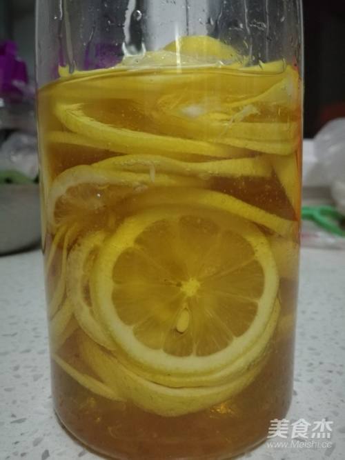 蜂蜜柠檬水的做法