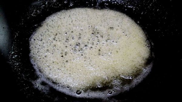 黑黑鸡蛋酥糖蘸