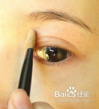 清新淡雅桃花眼妆假期约会最能俘获人心