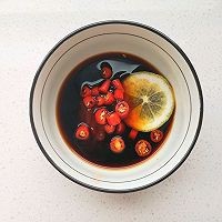 美味的黄油柠香辣鸡排