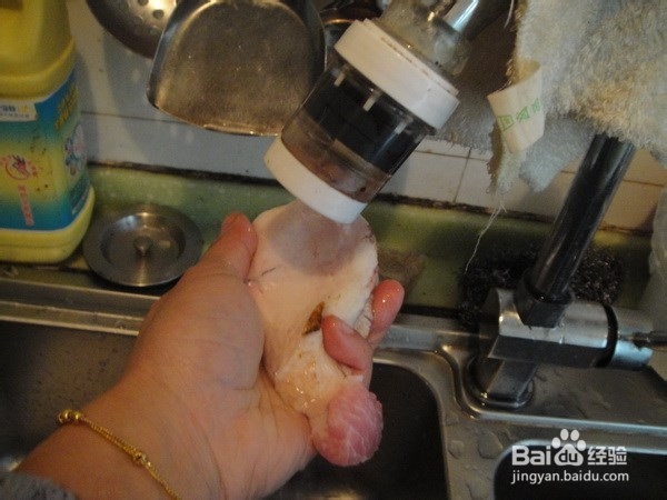 如何炒青笋肉丝？