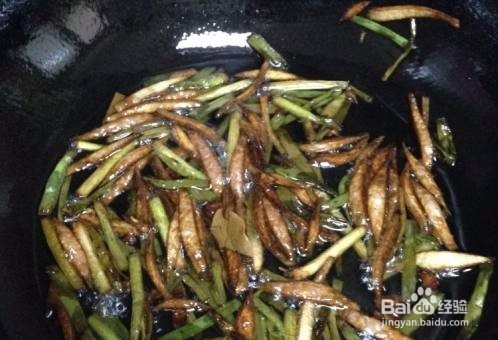 年味之还原老味道葱油拌面怎么做?