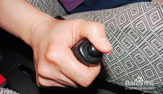 正确安装汽车防滑链的安全注意事项