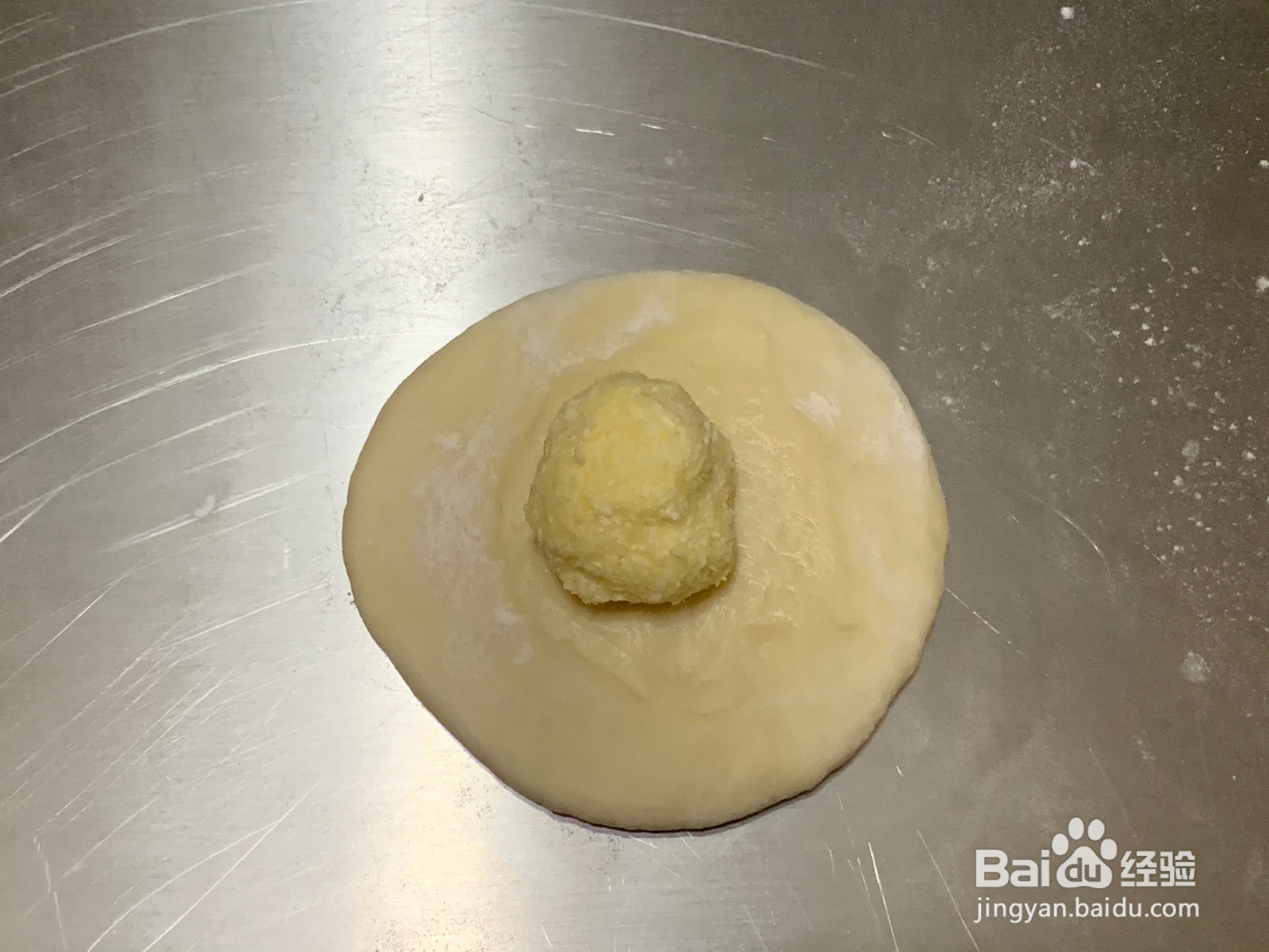 心形椰蓉面包的做法