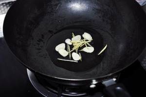教你怎么做草菇烧牛肉